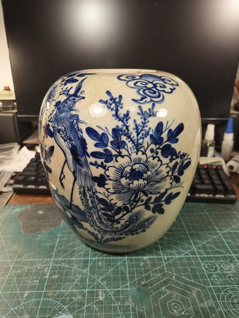 古玩陶瓷豆青釉青花鳳穿牡丹圖冬瓜罐真品鑒賞圖