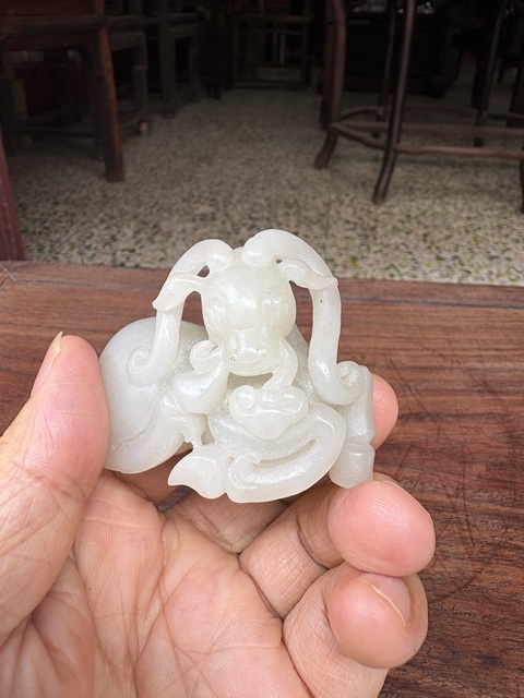 古玩玉器玉雕瑞獸題材掛件真品鑒賞圖
