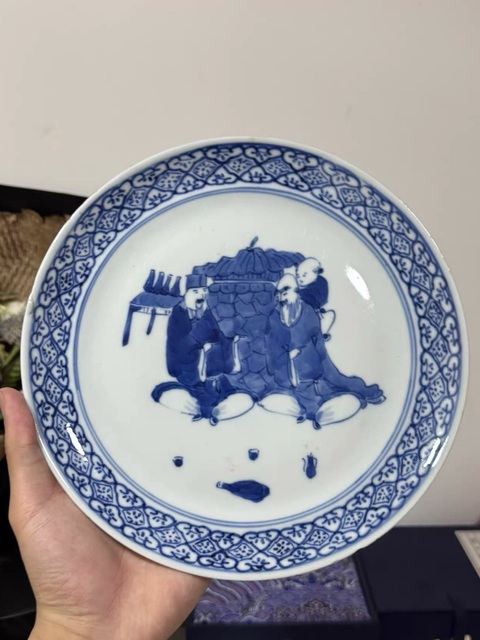 古玩陶瓷青花人物故事紋折腰盤真品鑒賞圖
