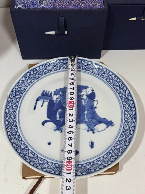 古玩陶瓷青花人物故事紋折腰盤真品鑒賞圖