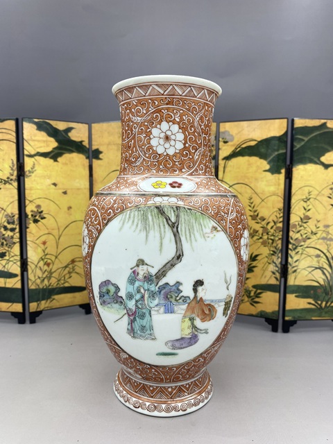 古玩陶瓷清末民初 粉彩開光人物故事紋撇口瓶拍賣,當前價格3577元