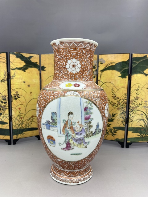 古玩陶瓷清末民初 粉彩開光人物故事紋撇口瓶拍賣,當前價格3577元