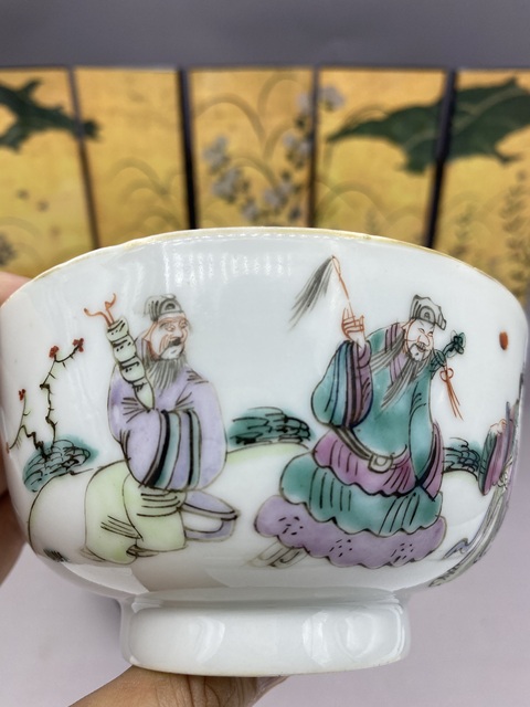 古玩陶瓷晚清 粉彩八仙人物紋碗拍賣，當(dāng)前價格1577元