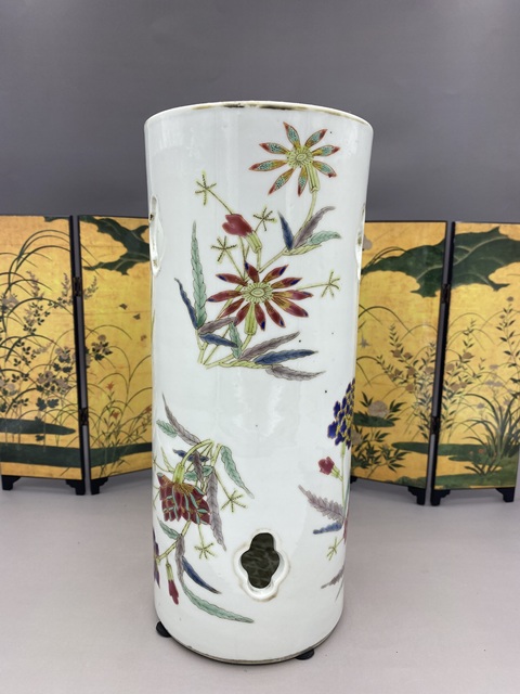 古玩陶瓷晚清 粉彩花卉紋帽筒拍賣，當前價格1400元