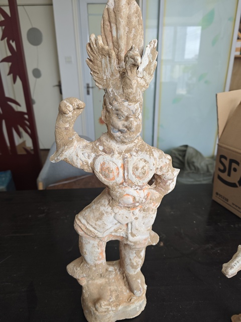 古玩陶瓷彩陶俑真品鑒賞圖