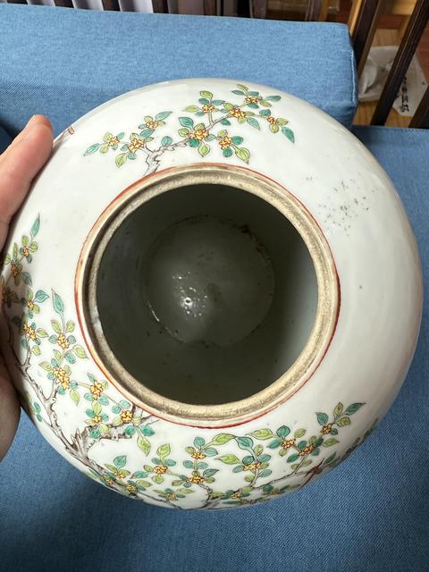 古玩陶瓷人物紋粉彩冬瓜罐真品鑒賞圖
