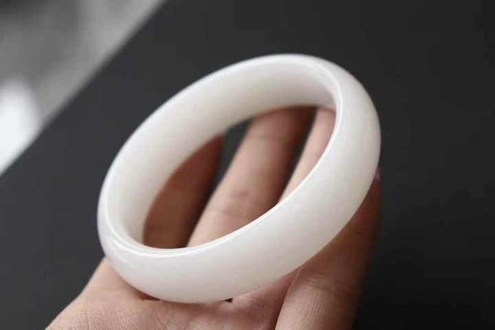 古玩玉器玉手鐲真品鑒賞圖