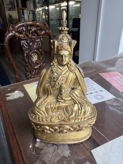 古玩銅器銅鎏金蓮花生大師真品鑒賞圖