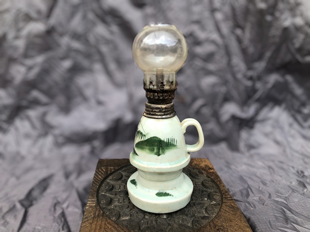 古玩陶瓷綠彩山水紋燈臺真品鑒賞圖
