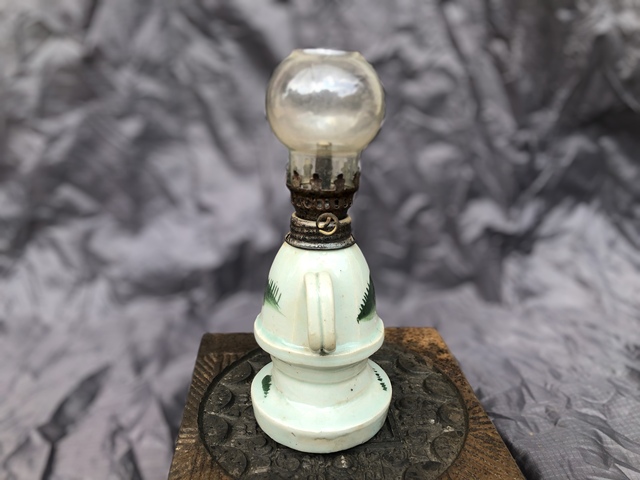古玩陶瓷綠彩山水紋燈臺真品鑒賞圖