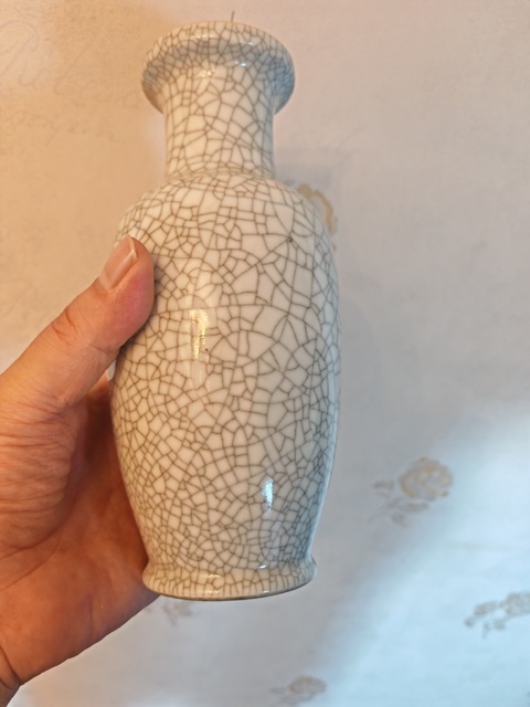 古玩陶瓷哥釉盤口瓶真品鑒賞圖