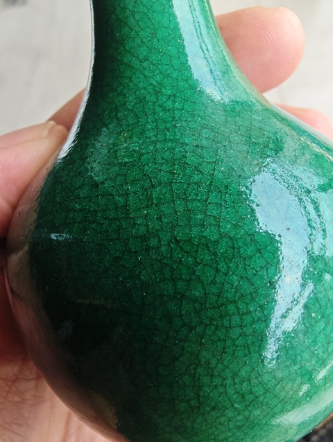 古玩陶瓷清道光魚籽綠天球瓶真品鑒賞圖