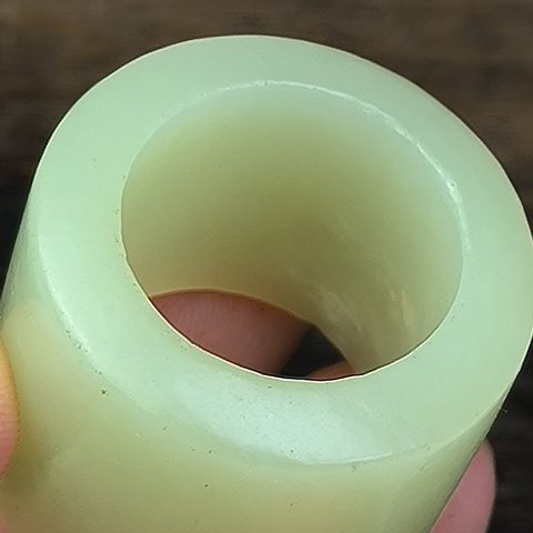 古玩玉器和田玉雕“素紋扳指”真品鑒賞圖
