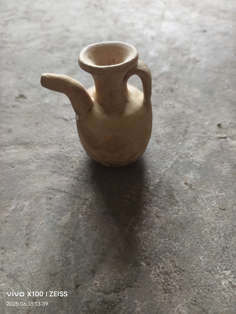 古玩陶瓷白釉褐彩執壺真品鑒賞圖