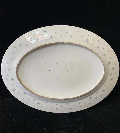 古玩陶瓷玲瓏瓷龍紋青花盤真品鑒賞圖