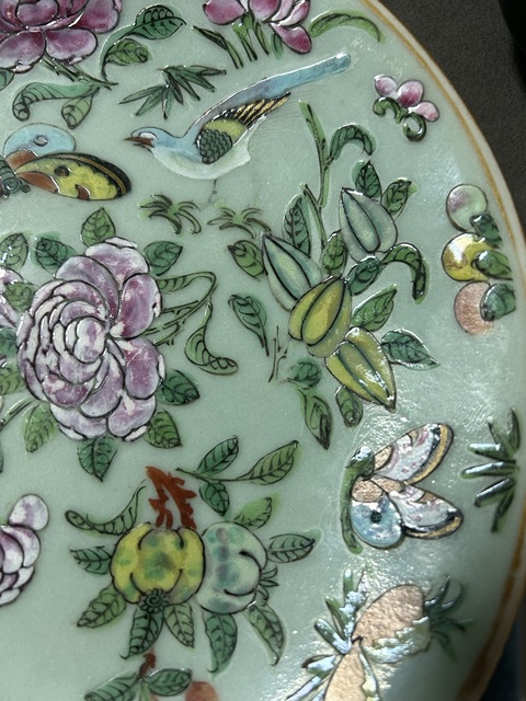 古玩陶瓷粉彩盤真品鑒賞圖