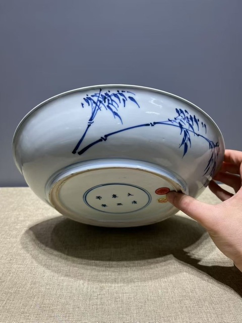 古玩陶瓷人物紋青花盤真品鑒賞圖