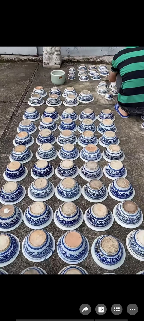 古玩陶瓷晚清青花奎龍紋香爐真品鑒賞圖