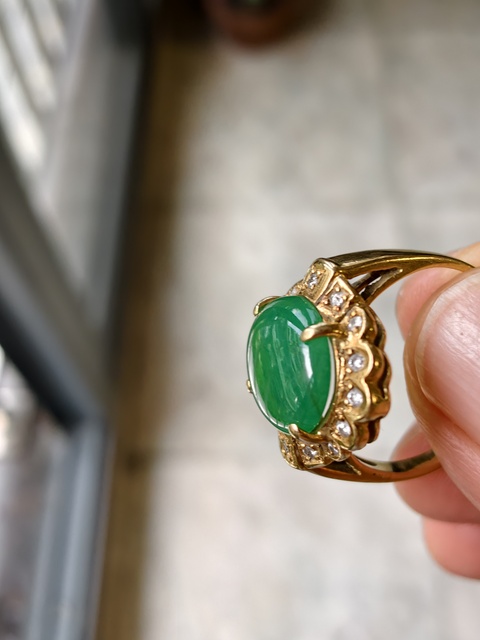 古玩玉器染色非天然翡翠戒指真品鑒賞圖