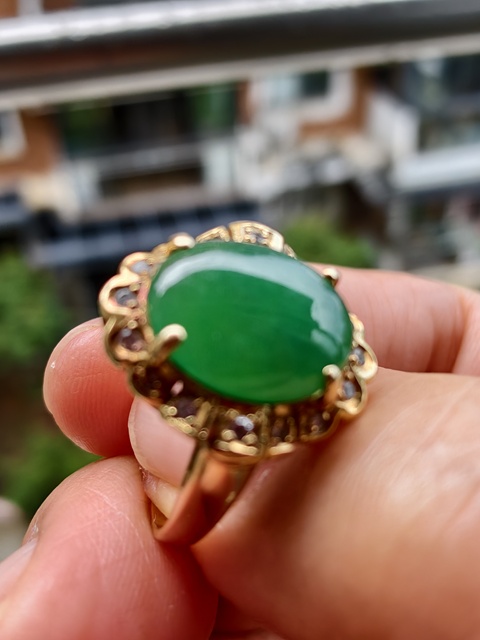 古玩玉器染色非天然翡翠戒指真品鑒賞圖