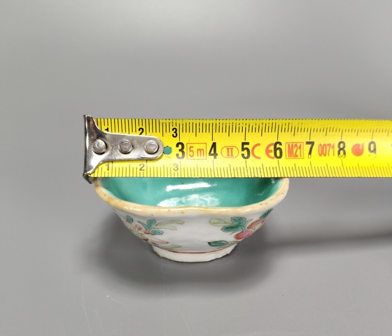 古玩陶瓷清同治-粉彩花卉紋小貢杯拍賣，當前價格1369元
