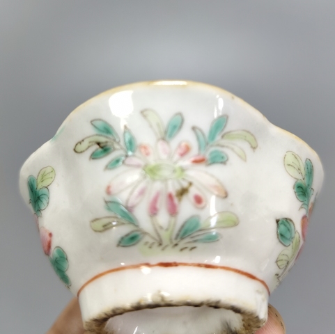 古玩陶瓷清同治-粉彩花卉紋小貢杯拍賣，當前價格1369元