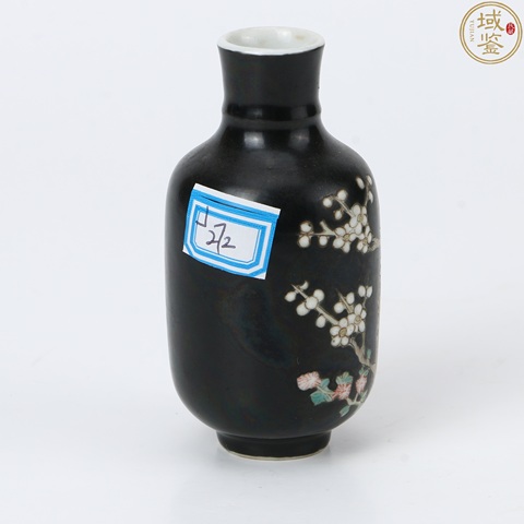古玩陶瓷梅紋瓶真品鑒賞圖