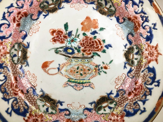 古玩陶瓷清雍正·粉彩博古錦地紋盤拍賣,當(dāng)前價格0元