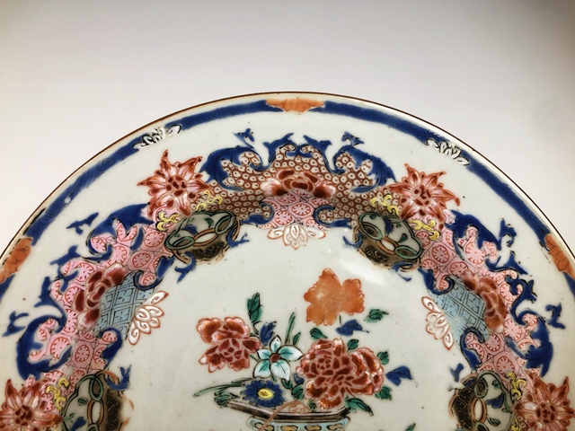古玩陶瓷清雍正·粉彩博古錦地紋盤拍賣,當(dāng)前價格0元