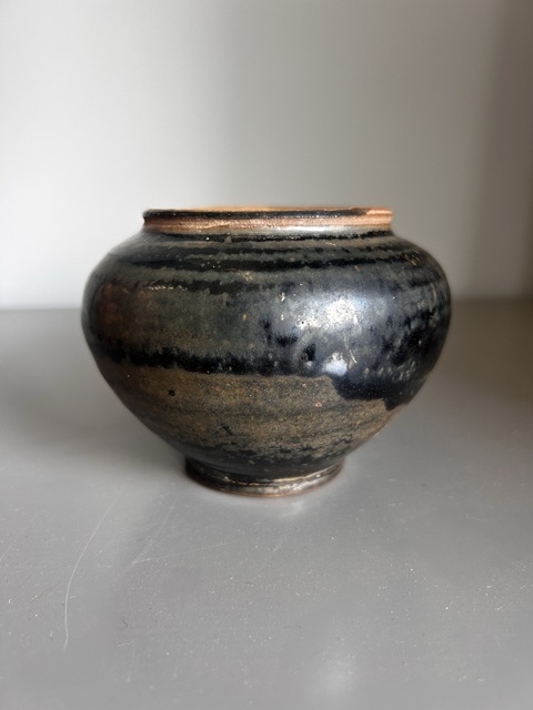 古玩陶瓷宋金耀州窯窯變黑釉茶入(黑耀州)拍賣,當前價格188元