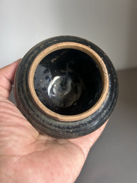 古玩陶瓷宋金耀州窯窯變黑釉茶入(黑耀州)拍賣,當前價格188元