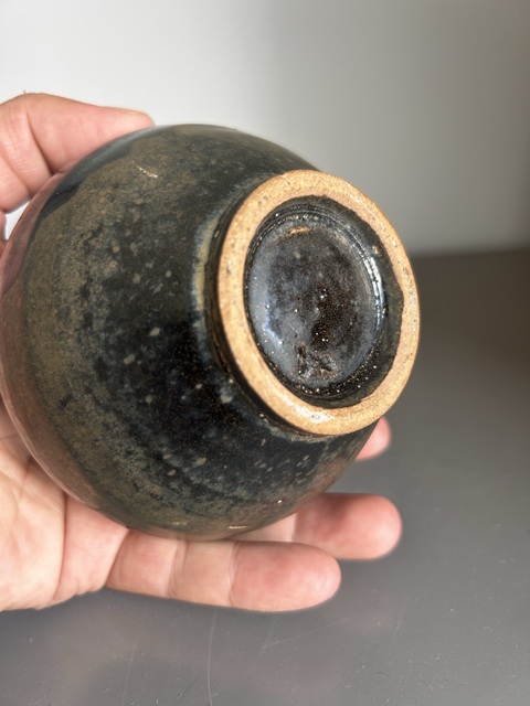 古玩陶瓷宋金耀州窯窯變黑釉茶入(黑耀州)拍賣,當前價格188元