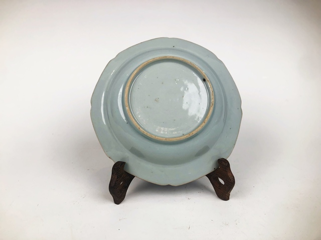 古玩陶瓷清早期·青花山水樓閣八方折沿盤拍賣,當前價格0元