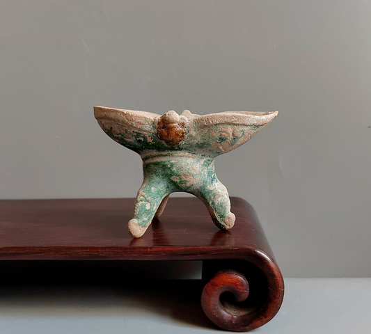 古玩陶瓷明三彩爵杯真品鑒賞圖