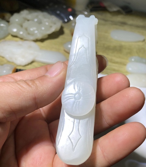 古玩玉器和田玉雕“蒼龍教子”帶鉤真品鑒賞圖