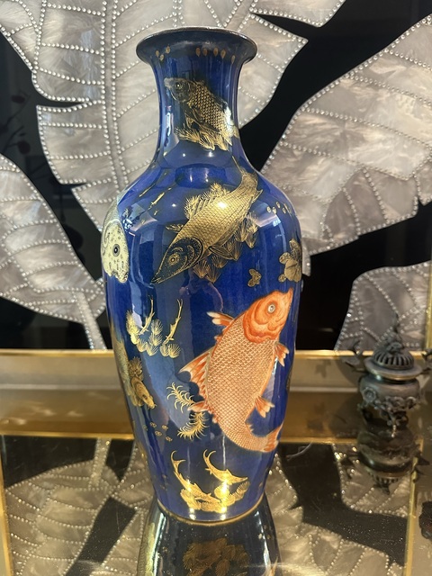 古玩陶瓷藍釉礬紅描金瓶真品鑒賞圖
