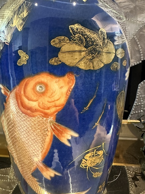 古玩陶瓷藍釉礬紅描金瓶真品鑒賞圖