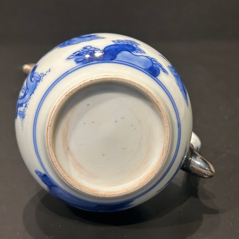 古玩陶瓷青花二喬圖茶壺真品鑒賞圖