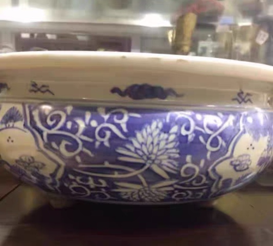 古玩陶瓷青花香爐真品鑒賞圖