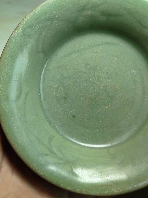 古玩陶瓷龍泉青瓷刻花盤拍賣，當前價格1600元