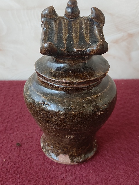 古玩陶瓷褐釉塔式罐拍賣(mài)，當(dāng)前價(jià)格800元