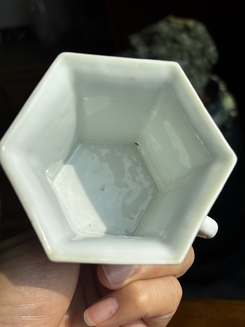 古玩陶瓷粉彩人物六方杯真品鑒賞圖