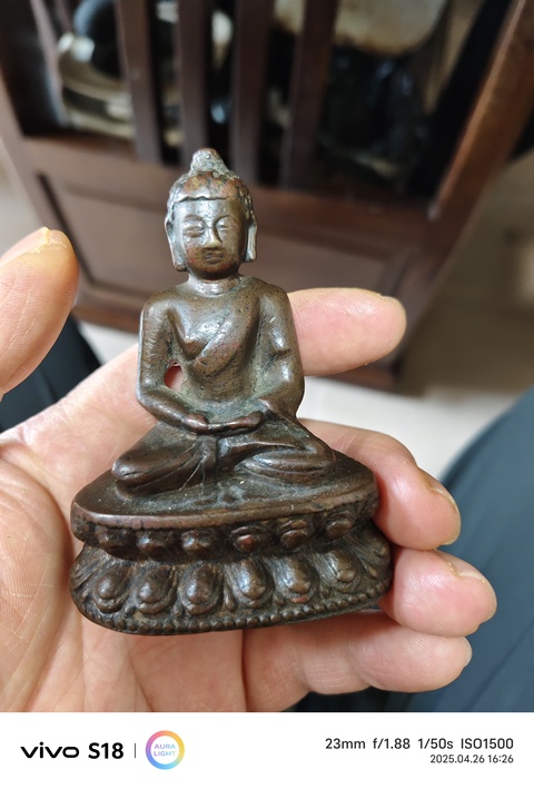 古玩銅器佛像真品鑒賞圖