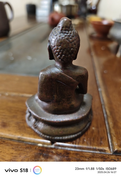 古玩銅器佛像真品鑒賞圖