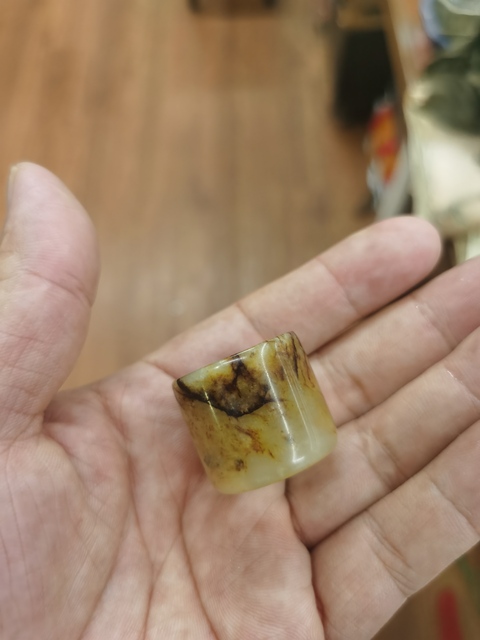 古玩玉器和田玉扳指真品鑒賞圖