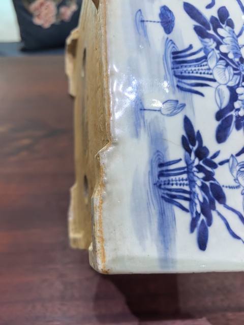 古玩陶瓷青花荷花紋四方花盆真品鑒賞圖