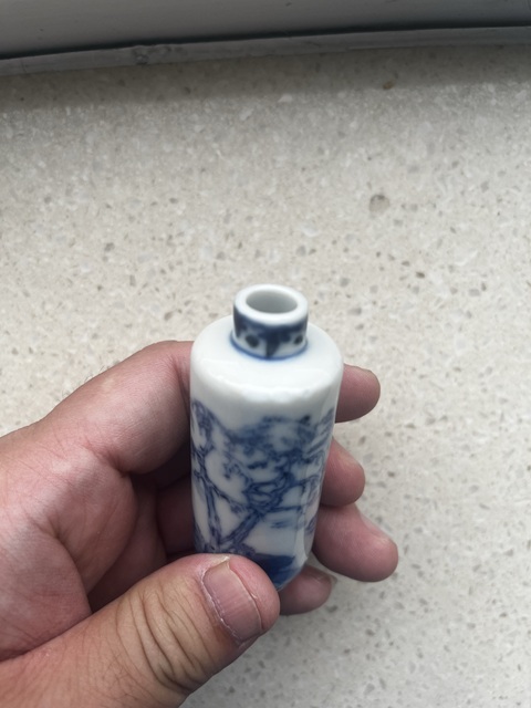 古玩陶瓷青花鼻煙壺真品鑒賞圖