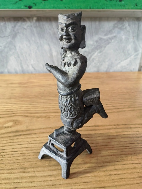 古玩銅器造像真品鑒賞圖