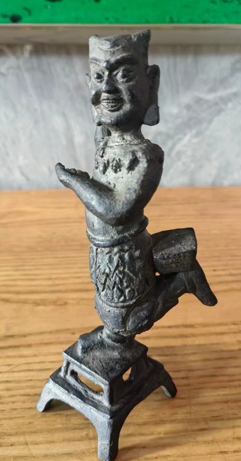 古玩銅器造像真品鑒賞圖