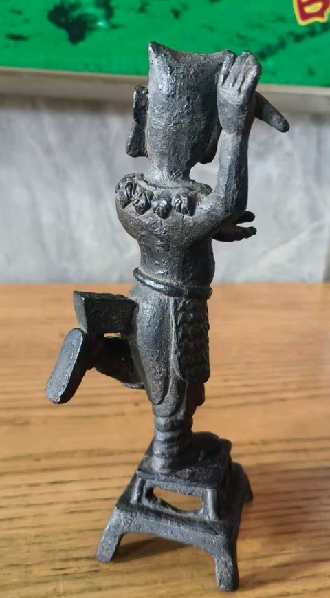 古玩銅器造像真品鑒賞圖